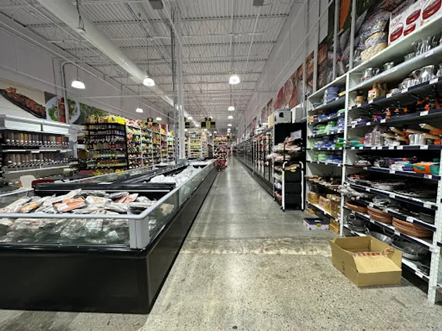 Foodland Halal Market & Cafe