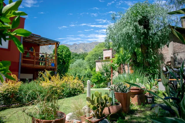 El Viejo Algarrobo - Hostería Serrana