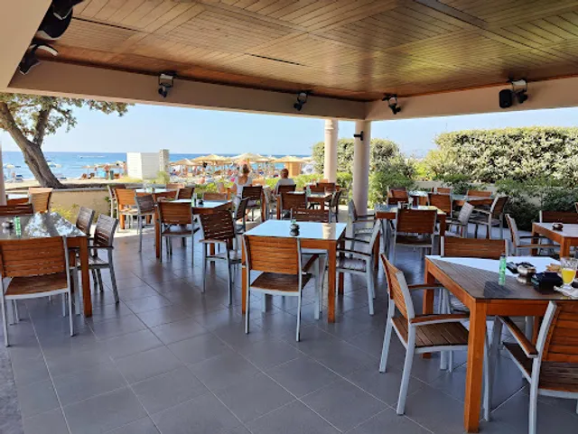 Amaryllis Restaurant and Bar