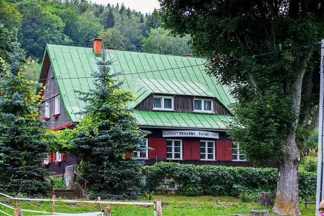 "SZMERKOWA CHATYNKA"z KOMINKIEM i JACUZZI