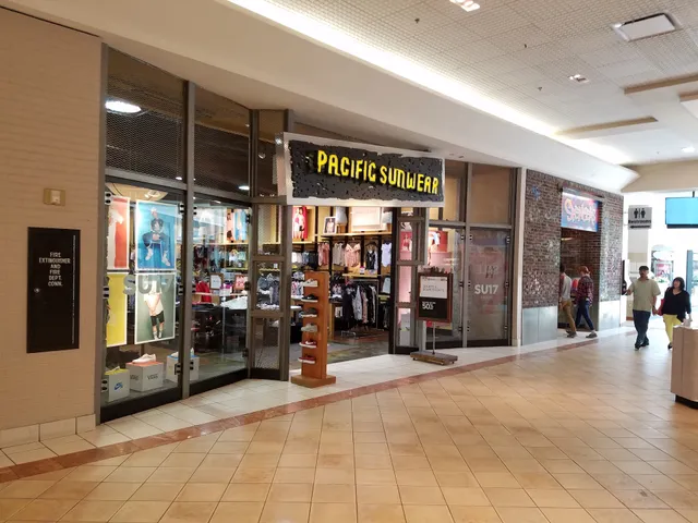 PacSun