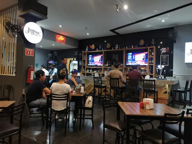 JUANITO'S GALLERY BAR