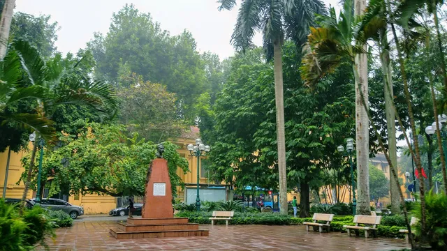 Tao Dan flower garden