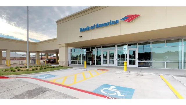 Bank of America (with Drive-thru ATM)