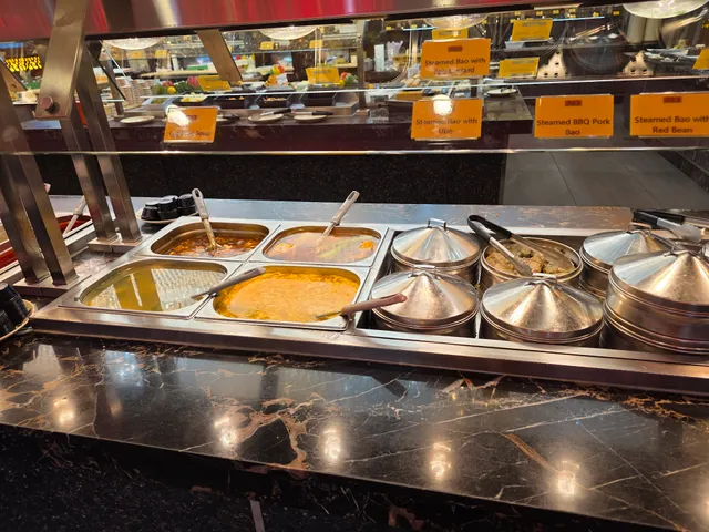 KUMI Seafood Sushi Chinese Buffet