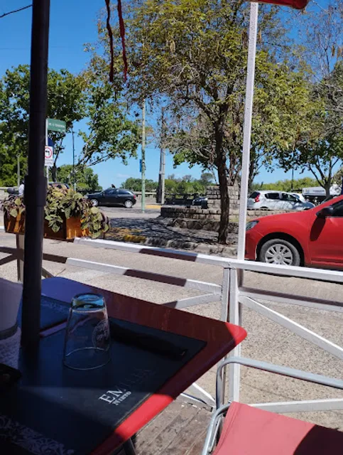 Carlitos - Parrilla Comedor