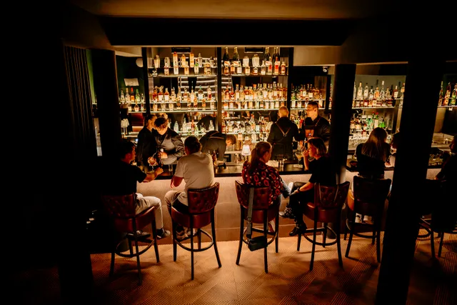 17 Steps Cocktail Bar