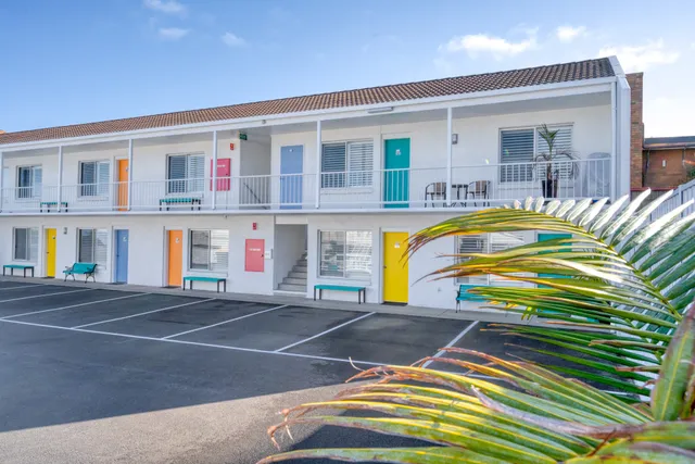 Waves Motel and Apartments formerly Comfort Inn Warrnambool International