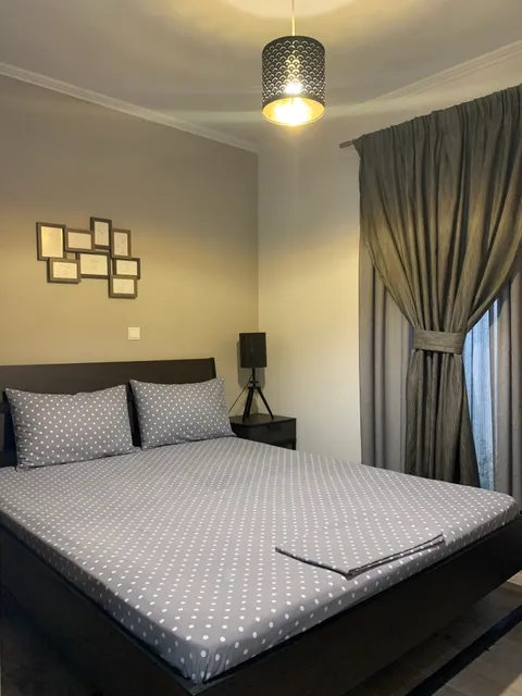 Leo's city apartment