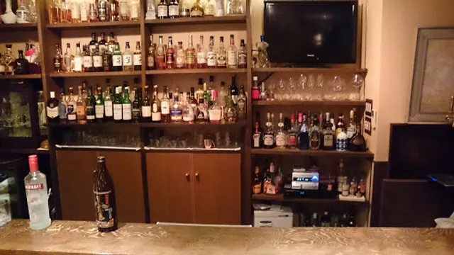 バー&ダイニング ラフ