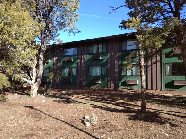 Yavapai Lodge East Building #5