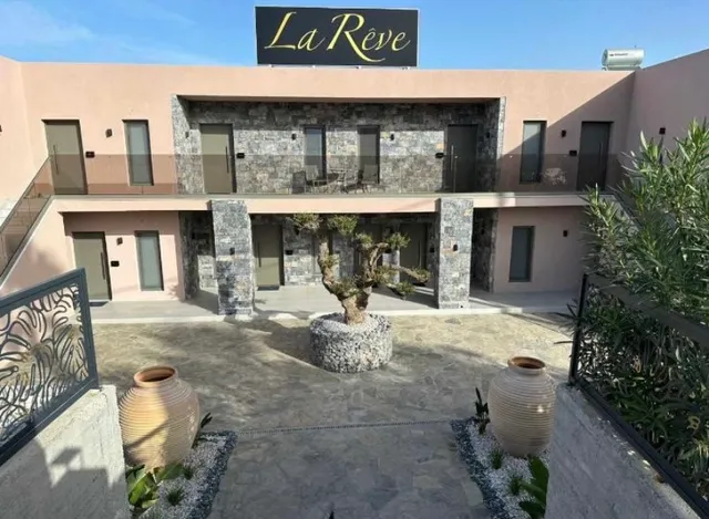 La Rêve Luxury Apartments