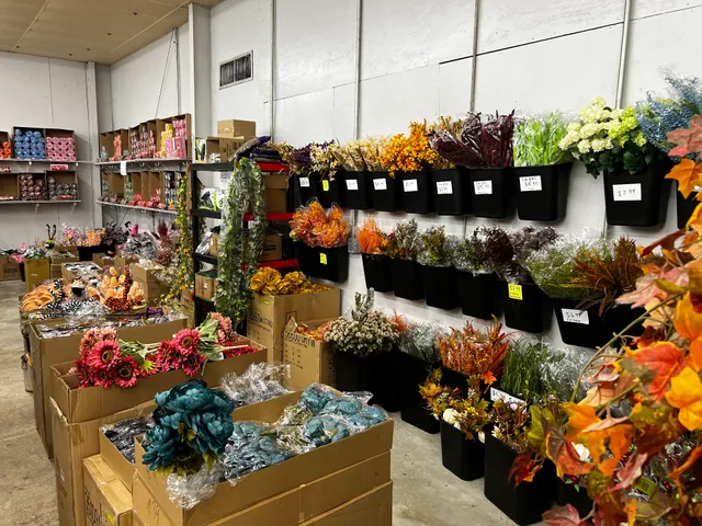 White Bayou Wreaths & Supply