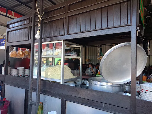 Mie ayam & Bakso Kolor ijo