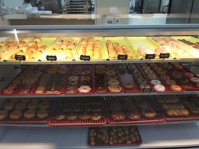 Family Smile Donut Shop