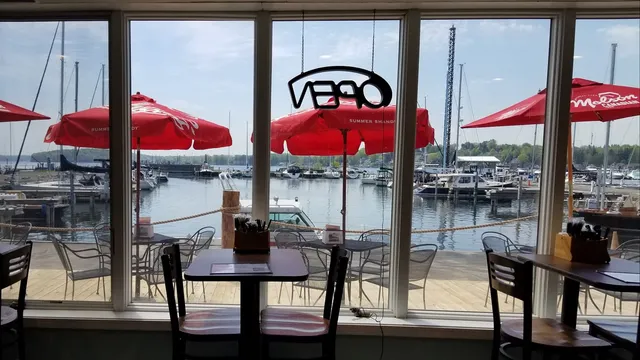 Rubino's At The Point