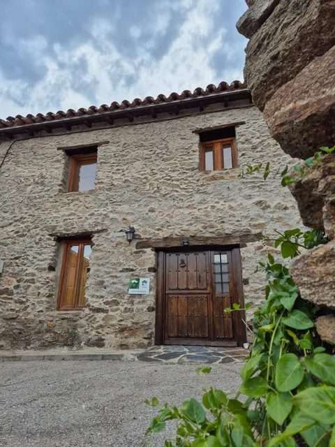 El Encanto de Bustares