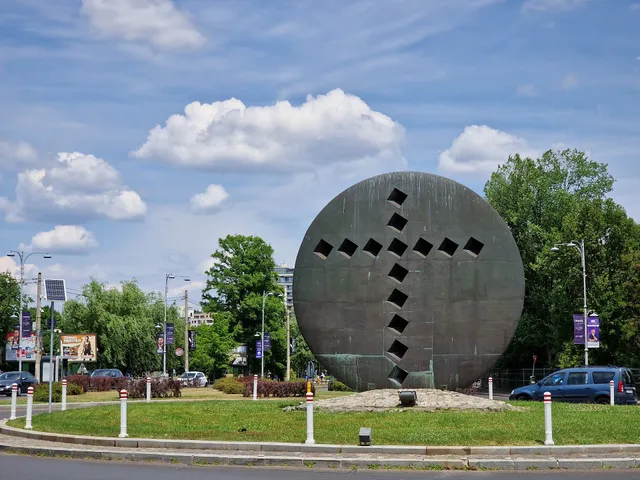 Monumentul "Crucea Secolului"