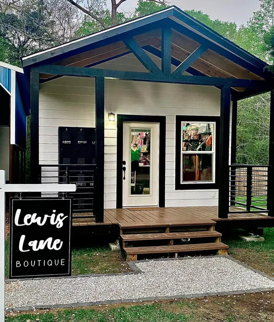 Lewis Lane Boutique