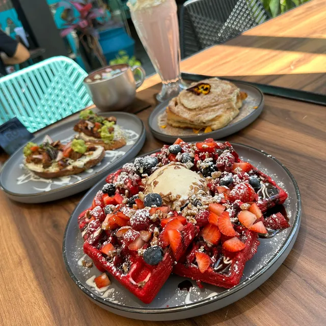 DANTE BRUNCH AMERICANA