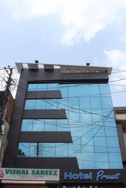 Hotel Preet