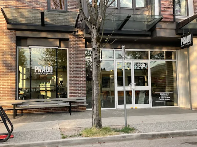 Prado Cafe