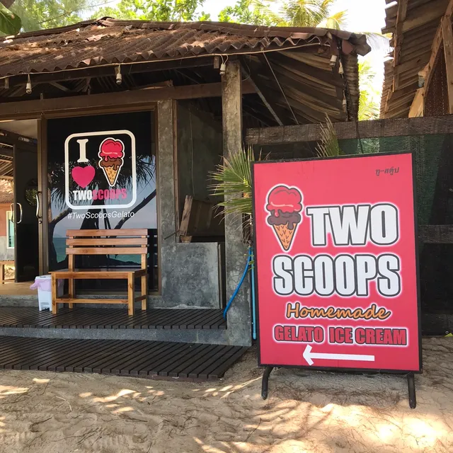 Two Scoops Gelato on the Beach