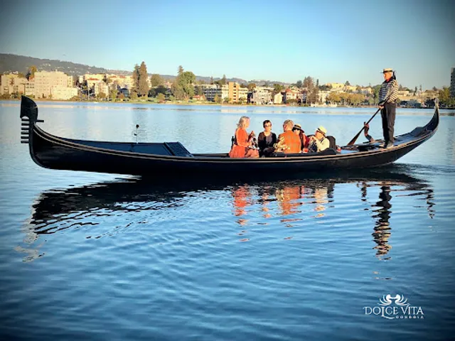 Dolce Vita Gondola