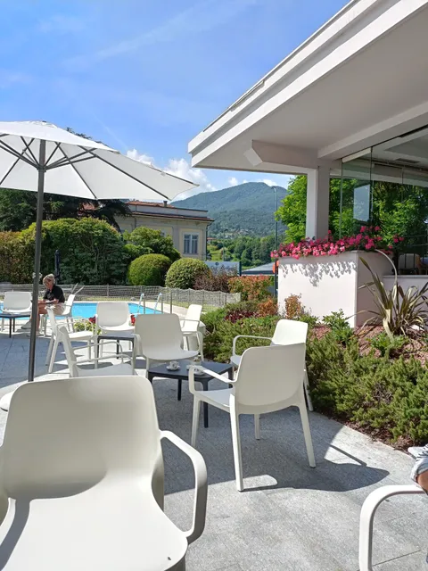 Belas - Pool & Restaurant