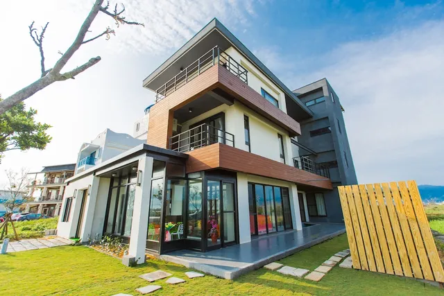 蘭陽溪口看海民宿一館