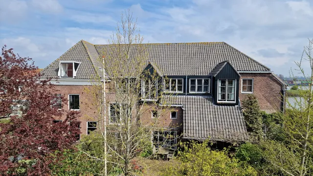 Waar Maas en Waal ...