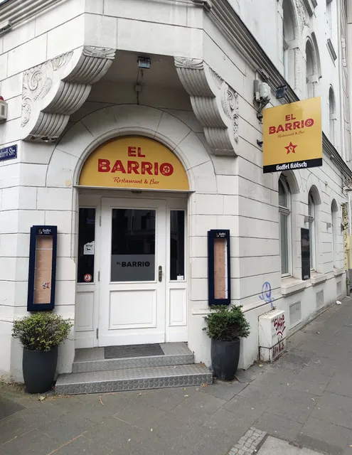 El Barrio, Restaurant & Bar