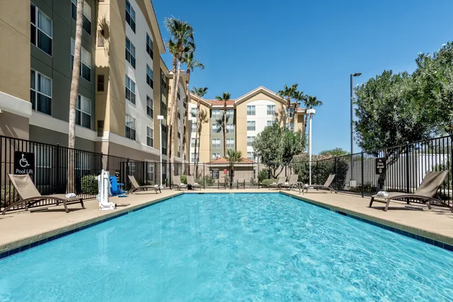Mainstay Suites Phoenix-Metro Center
