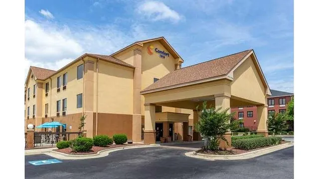 Comfort Inn Garner Clayton I-40
