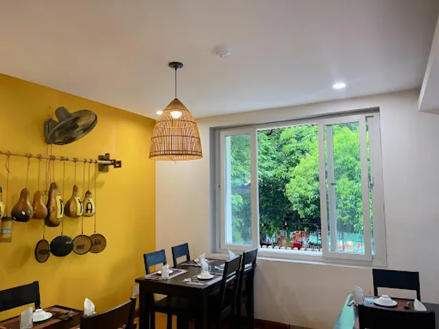 Cơm Nhà Restaurant