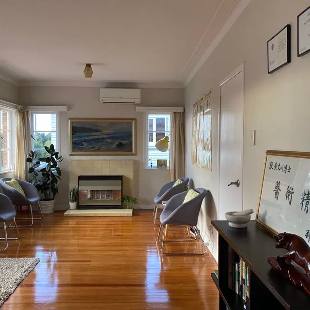 PhD Win Acupuncture Clinic and Chinese Medicine 黄博士中医诊所