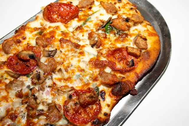 Slim & Husky's Pizza Trailer