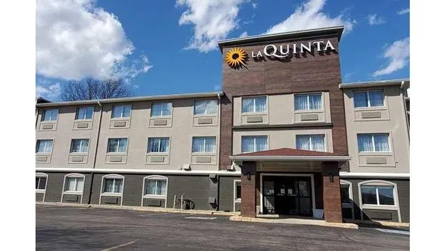 La Quinta Inn by Wyndham Indianapolis North at Pyramids