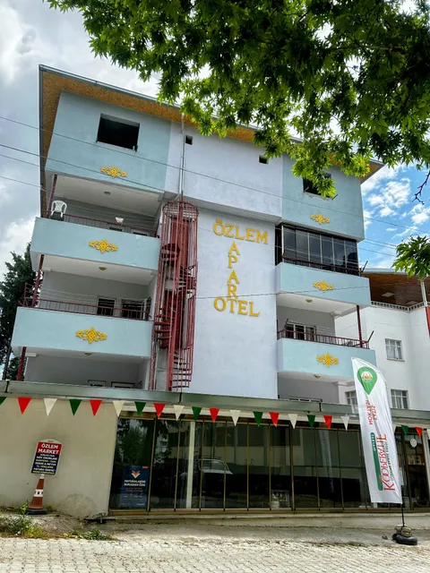 ÖZLEM APART (PANSİYON) KALORİFERLİ ILICA