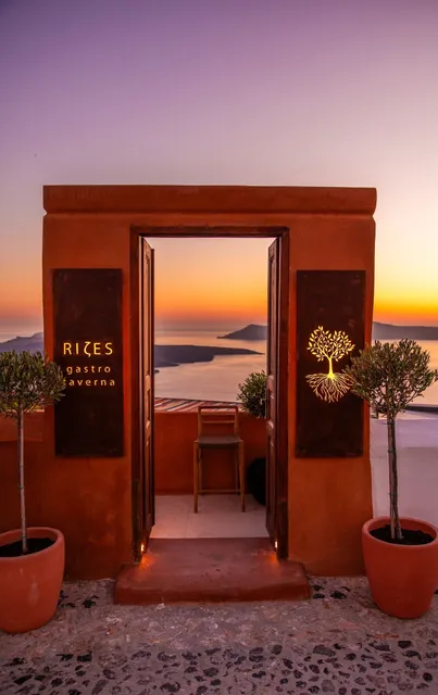 Rizes Gastro Taverna Santorini