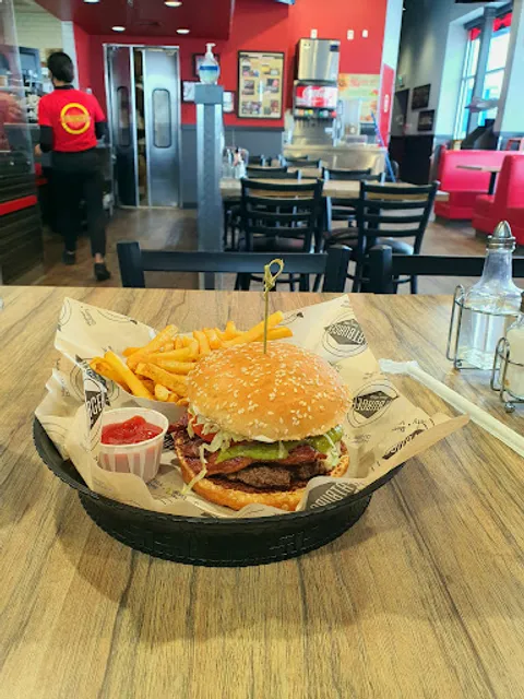 Fatburger Golden Mile
