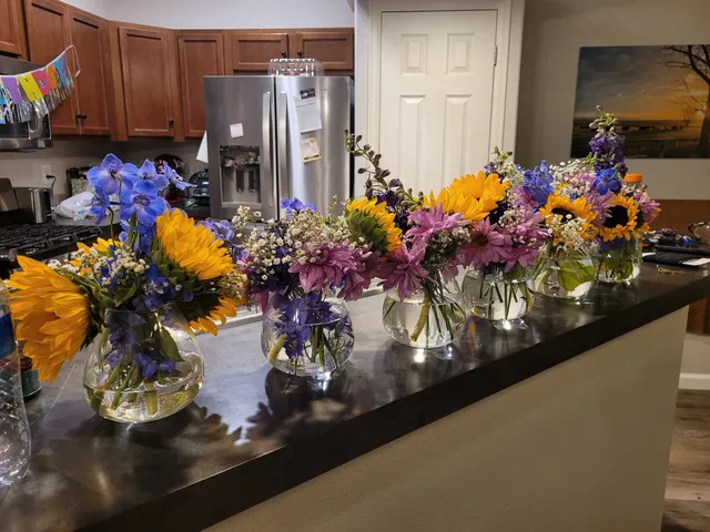 Nate's Flowers & Gifts