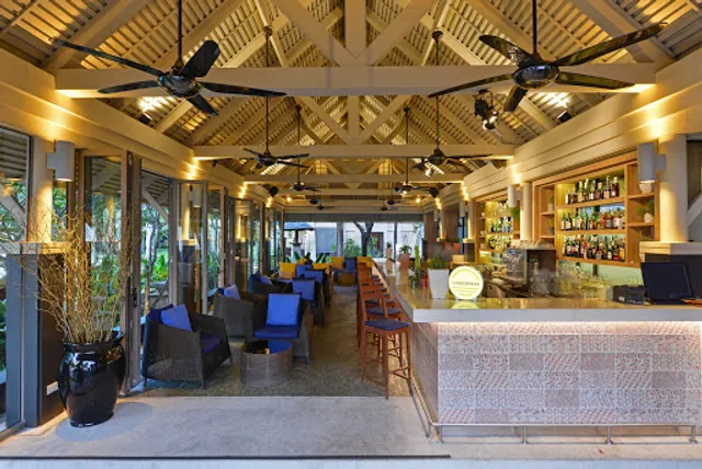 Sundowners Bar & Lounge