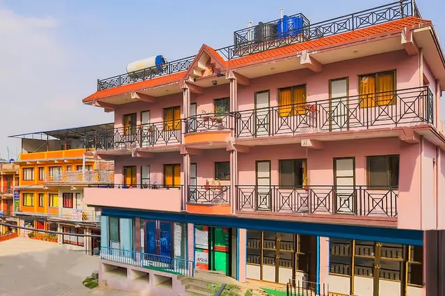 Hotel Everest Window View