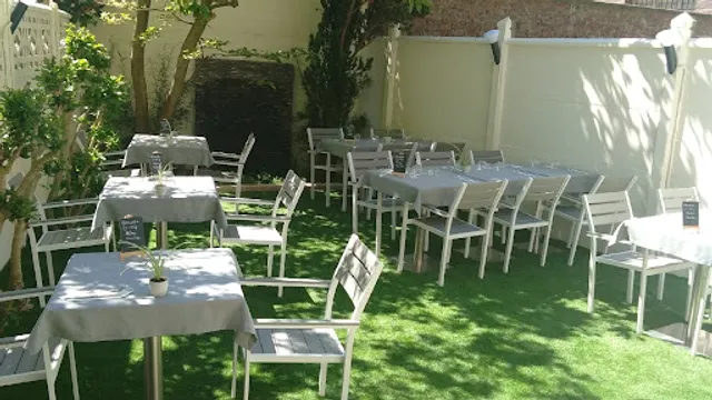 A l'Instant Présent