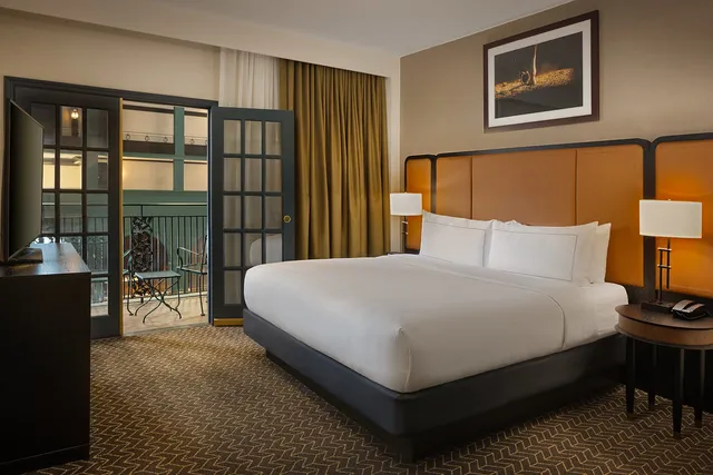 DoubleTree Suites by Hilton Hotel Lexington