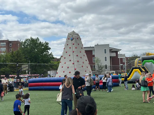 Send In the Clowns Entertainment