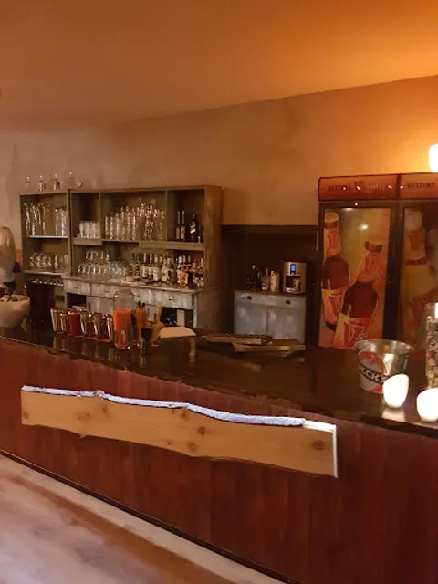 Lari Fari Beckendorf