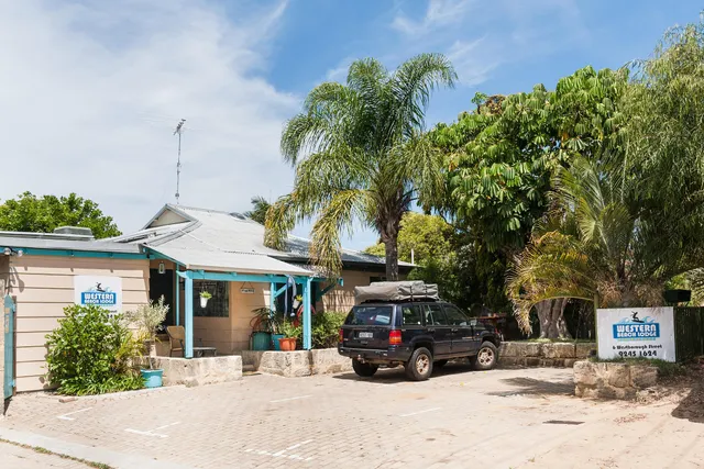 Western Beach Lodge