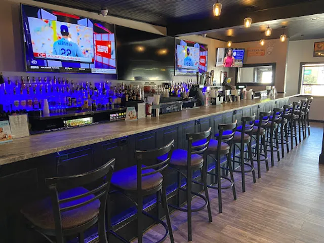 Rally Caps Sports Bar & Grill